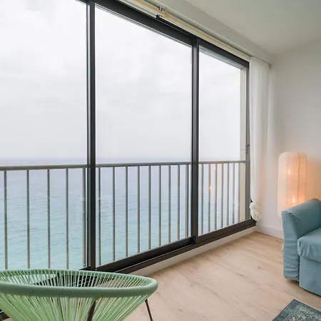 Viewpoint Over The Cliff By Canariasgetaway * מספאלומס