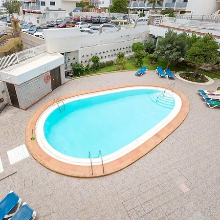 Viewpoint Over The Cliff By Canariasgetaway מספאלומס