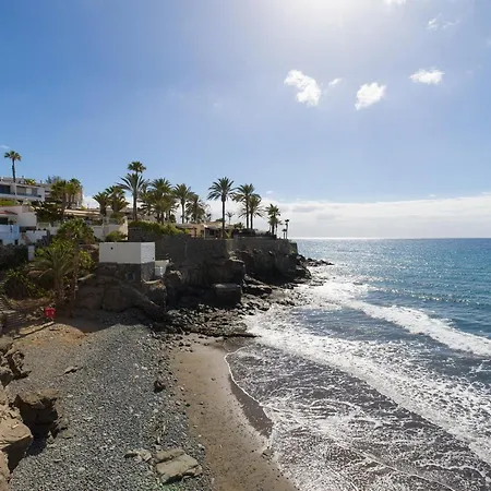 Viewpoint Over The Cliff By Canariasgetaway בית נופש