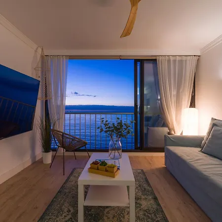 Viewpoint Over The Cliff By Canariasgetaway