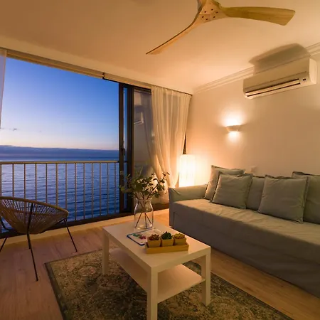 Viewpoint Over The Cliff By Canariasgetaway * מספאלומס