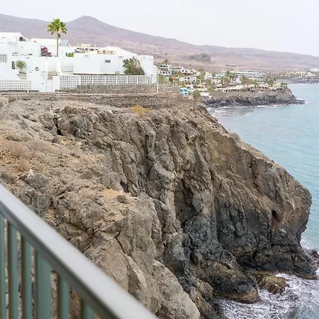 Feriehus Viewpoint Over The Cliff By Canariasgetaway